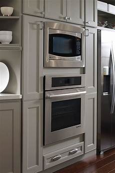 Micro-Wave Oven