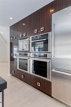 Micro-Wave Oven